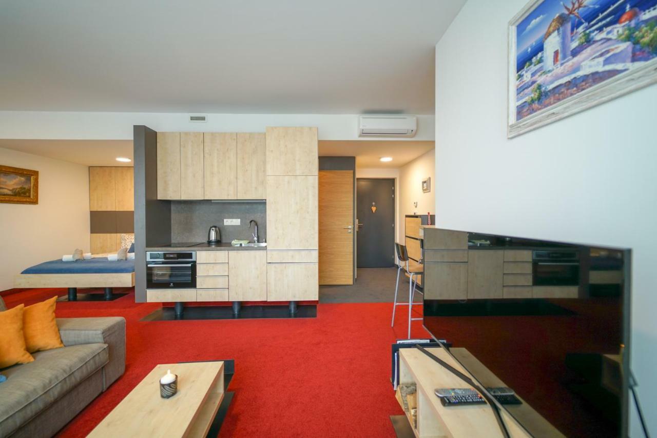 Zora Exclusive Apartment Bratislava Exterior photo